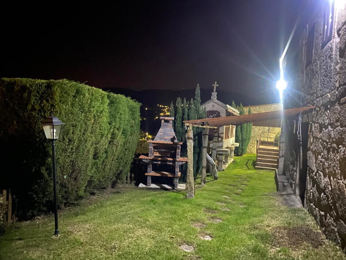 Casa Rural O Carballo Da Pedra La Caniza Eksteriør billede