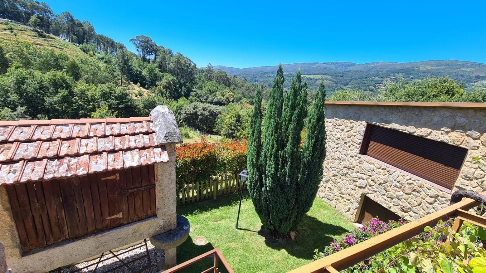Casa Rural O Carballo Da Pedra La Caniza Eksteriør billede